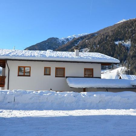 Haus Elisabeth Bed & Breakfast นอยชติฟ อิม ชตูไปทัล ภายนอก รูปภาพ