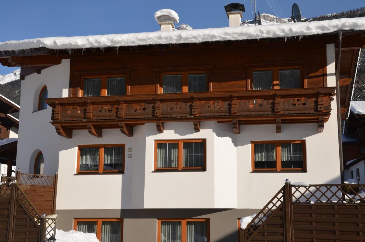 Haus Elisabeth Bed & Breakfast นอยชติฟ อิม ชตูไปทัล ภายนอก รูปภาพ
